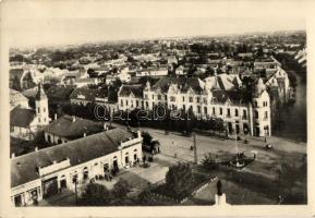 Szentes - 8 db MODERN városképes lap: strand, Petőfi szálló, kórház, automobil. Képzőművészeti Alap ...