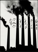 cca 1973 Gebhardt György (1910-1993) budapesti fotóművész hagyatékából 2 db vintage alkotás, az egyi...