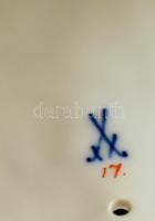 cca 1890 Meissen porcelán női fej, kézzel festett, jelzett, hátoldalán karcolás nyomok, m: 15 cm /Me...