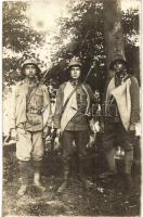 Első világháborús osztrák-magyar katonai lap, katonák menetfelszereléssel / WWI K.u.K. military, soldiers with gear, photo
