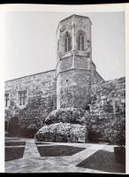 Gerő László: A helyreállított budai vár. Bp.,1980, Műszaki. Kiadói egészvászon-kötés, kiadói papír v...