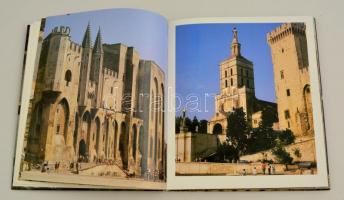 Gellér Katalin-Gara György: Avignon. Bp., 1983, Corvina. Kiadói kartonált papírkötés, gazdag egészol...