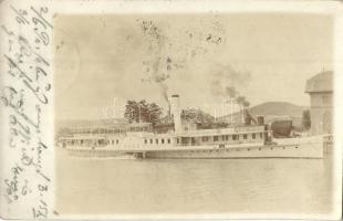 1905 Hebe oldalkerekes személyszállító gőzhajó Pozsonyban / Hebe, Hungarian passenger steamship in Bratislava, photo