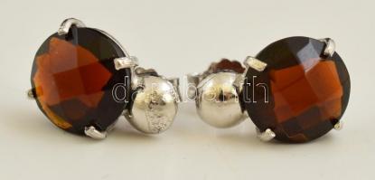 Ezüst(Ag) köves fülbevalópár, jelzett, d: 1 cm, bruttó: 2,8