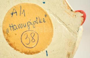 Madáretető Hamupipőke, kézzel festett gipsz, jelzés nélkül, apró lepattanással, m: 16 cm