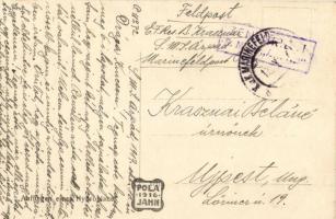 1916 Pola, osztrák-magyar haditengerészet hidroplánja a kikötőben, háttérben hadihajók / Abfliegen e...