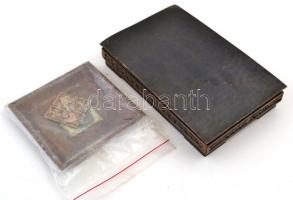 Vegyes régi fém tárgy tétel (doboz, kopogtató, akasztó, stb.), 5 db