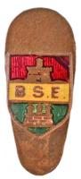 ~1930-1940. B.S.E. (Budapest Sport Egyesület) zománcozott gomblyukjelvény, HAWEL P BPEST HOLLÓ U 15. gyártói jelzéssel (7x9,5mm) T:2