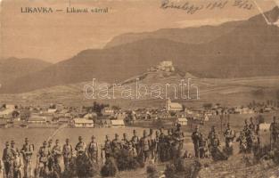 Likavka (Rózsahegy, Ruzomberok); Likavai vár, katonák csoportképe a hegyen. Valuch János kiadása / castle, soldiers' group picture on the mountain (szakadás / tear)