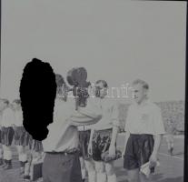 1954 Budapest, angol-magyar labdarugó mérkőzésről készült 21 db vintage negatív Kotnyek Antal (1921-...