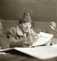 1956. március 2. ,,Orosháza, boszorkánypör" feliratú negatívtartó tasakokban 38 db 6x6 cm-es ne...