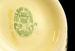 Zsolnay virágmintás váza, kézzel festett, jelzett, hibátlan, m: 12 cm