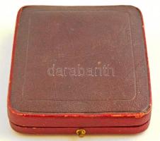 Doxa zsebóra. Fém tokos. Eredeti Králik S. fia órásdobozban. Működő, szép állapotban / Doxa metal po...