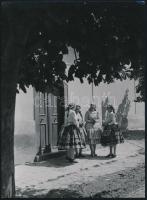 cca 1937 Osoha László (1899-1970) budapesti fotóművész 2 db vintage alkotása, az egyik pecséttel jel...