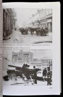 Ungváry Krisztián: Budapest ostroma. Bp., 1998, Corvina. Harmadik kiadás. Kiadói egészvászon kötés, ...