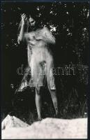 cca 1973 Nőismereti fényképek, 4 db szolidan erotikus, vintage fotó, 23x17 cm és 18x10,5 cm / 4 erotic photos