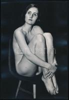 cca 1973 Nőismereti fényképek, 4 db szolidan erotikus, vintage fotó, 23x17 cm és 18x10,5 cm / 4 erot...