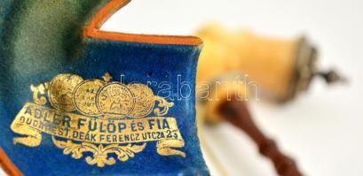 XIX. sz. vége: Adler Fülöp jelzett tajtékpipa ezüst szerelékkel, címerrel, eredeti jelzett bőr tokba...