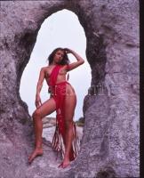 cca 1979 Fantáziaserkentők, szolidan erotikus, vintage felvételek, 6 db színes negatív és diapozitív...