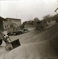 cca 1965 Sinka Antal (?-?) hagyatékából (aki a velencei AGROKOMPLEX fotósa volt az 1960-as, 1970-es ...