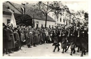 1938 Komárom, Komarno; bevonulás / entry of the Hungarian troops, So. Stpl