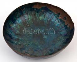 Fém tárgyak: közte hibás zománc tálka, réz hamu tálka,  rákos falitál, bonbonier, zománc kis tálka, ...