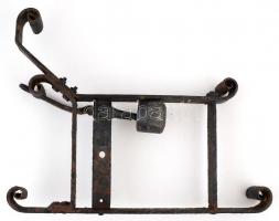 XX. sz. eleje: Szőlőgazdaság, pincészet régi bronz harangja. Szőlőfürt díszítéssel és feliratozva. &...