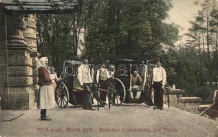 Pöstyén-fürdő, Bad Pistyán, Piestany; Ferencz-Villa fürdőkocsijai / Badwägen / infanterists, spa carriages (EK)