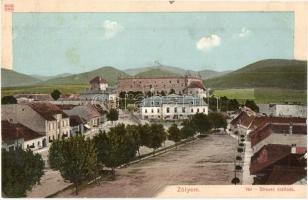 Zólyom, Zvolen; utcakép, vár, Strausz szálloda / street view with castle, hotel