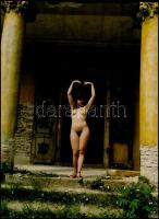 cca 1988 Menesdorfer Lajos (1941-2005) budapesti fotóművész hagyatékából 2 db feliratozott vintage f...