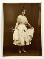 Berky Lili (1886-1958) színművésznő fotó hagyatéka. Összesen 222 db fénykép fotólap, képeslap a szín...