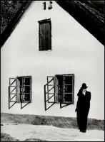 cca 1959 Dezső Pál (?-?) kecskeméti fotóművész hagyatékából 2 db vintage fénykép, feliratozva, 39,5x...