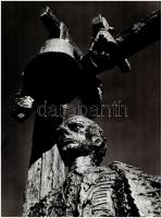 cca 1976 Gebhardt György (1910-1993) budapesti fotóművész hagyatékából 2 db vintage fénykép, felirat...