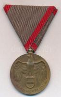 Ausztria 1932. "Háborús Emlékérem 1914-1918" aranyozott Br kitüntetés nem saját mellszalaggal T:2 Austria 1932. "Great War Commemorative Medal 1914-1918" gilt Br medallion with not its own ribbon C:XF