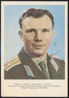 Jurij Alekszejevics Gagarin (1934-1968) szovjet űrhajós aláírása őt magát ábrázoló fotólapon /  Signature of Yuriy Alekseyevich Gagarin (1934-1968) Soviet astronaut on photograph
