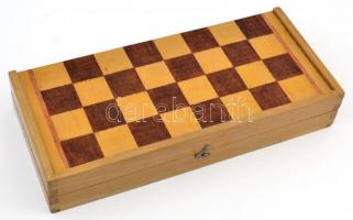 Fa sakk készlet (2×16 figura), szép állapotban, 38x35 cm