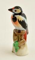 Herendi porcelán madár, kézzel festett, jelzett, kopott, m: 7,5 cm