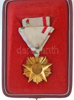 1957. "Magyar Népköztársaság Érdemrendje" zománcozott, aranyozott Br kitüntetés eredeti me...