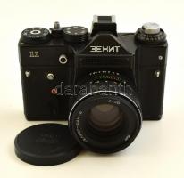 Zenit 11 fényképezőgép Helios 44mm-4 objektívvel, viseltes állapotban, tisztításra szorul / Vintage Russian camera in slightly worn condition