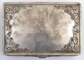 Alpakka virágmintás ékszertartó dobozka, plüss béléssel, 17x11x7 cm