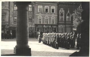 1938 Kassa, Kosice; bevonulás, Roth, Wágner Ákos üzletei / entry of the Hungarian troops, shops. photo (EK)