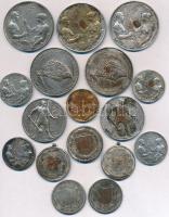 17db-os vegyes díj- és sportérem tétel nagyjából a százaforduló idejéből és a 20. század első felébő...