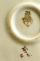 Zsolnay olvasó kisfiú cicával, kézzel festett, jelzett (Sinkó András), hibátlan, m: 19 cm