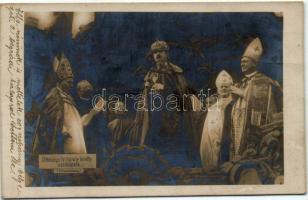 Crowning of Karl IV. Photo