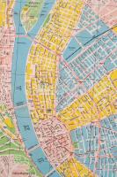 1942 Budapest útmutatója a belterület térképével, villamos és autóbusz kisszakasz határok jelzésével...