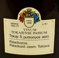 1968 Tokaji Aszú esszencia bontatlan palackban. 0,75L