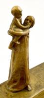 Peter Tereszczuk (1875-1963)  Figurális aranyozott bronz asztali toll- és tintatartó, Anya kisgyerme...