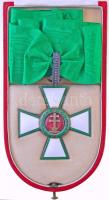 1935-1945. A Magyar Érdemkereszt II. osztálya - A Magyar Érdemrend középkeresztje zománcozott kitüntetés zöld nyakszalaggal, eredeti dísztokban (52mm-s későbbi típus) T:1-,2 /  Hungary 1935-1945. Hungarian Order of Merit, Commanders Cross enamelled decoration with green neck ribbon in original case (52mm later type) C:AU,XF NMK 374.