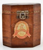 Fa Darjeeling teás doboz réz rátétekkel, 11,5×8,5×12,5 cm