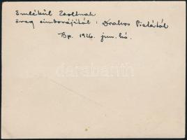 1926 Drahos István (1895-1968) festőművészről gitározás közben készített fotó, hátoldalon a művész s...